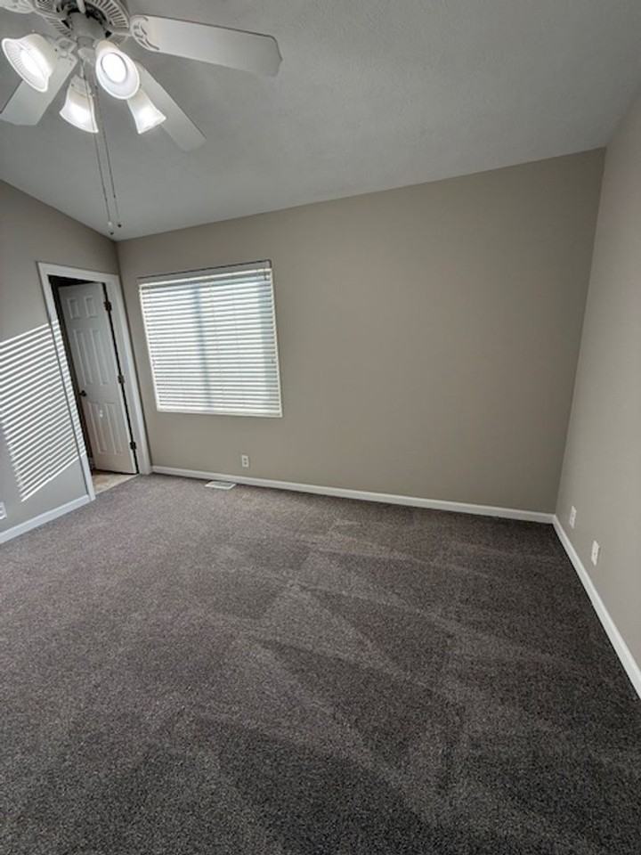 7841 Bondesson St - Photo 4 of 17