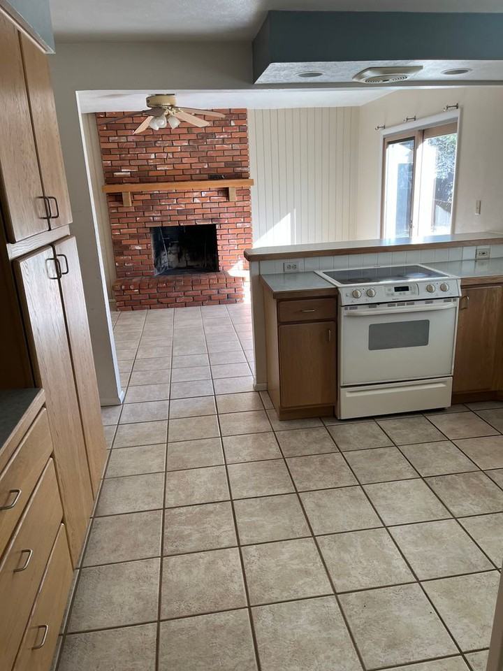 7330 Mount Meeker Rd - Photo 4 of 44