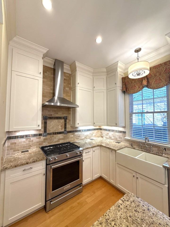 1109 S Kings Dr - Photo 7 of 24