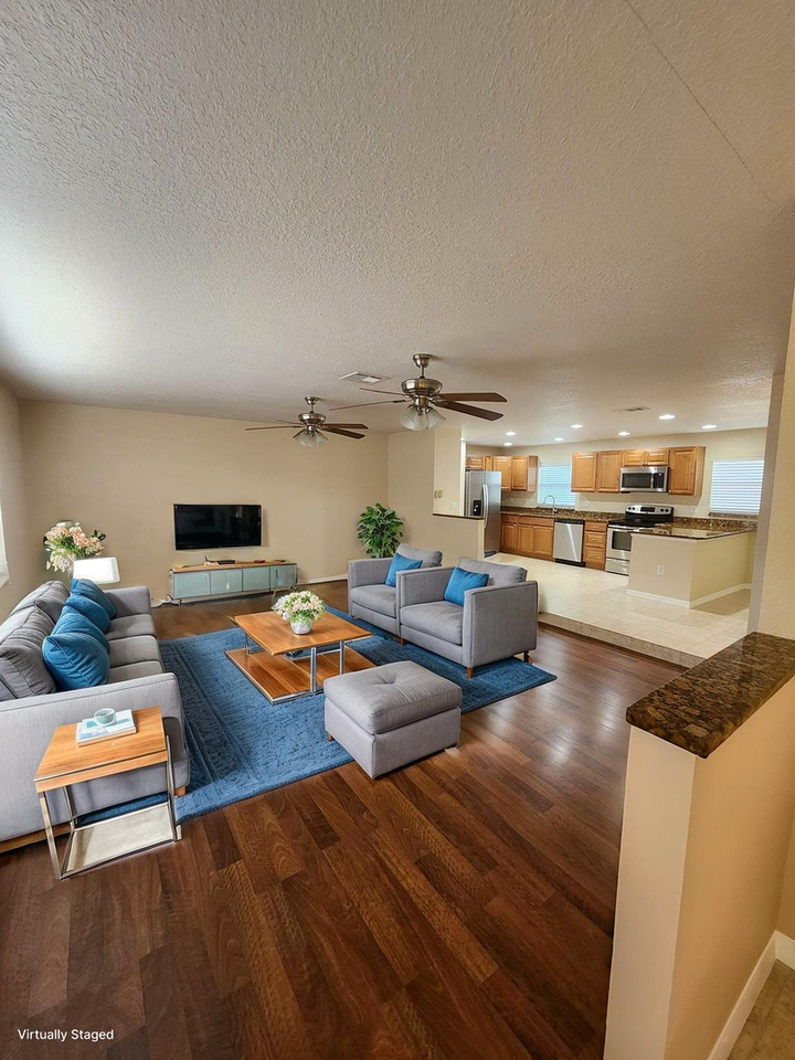 942 Kings Post Rd - Photo 2 of 29