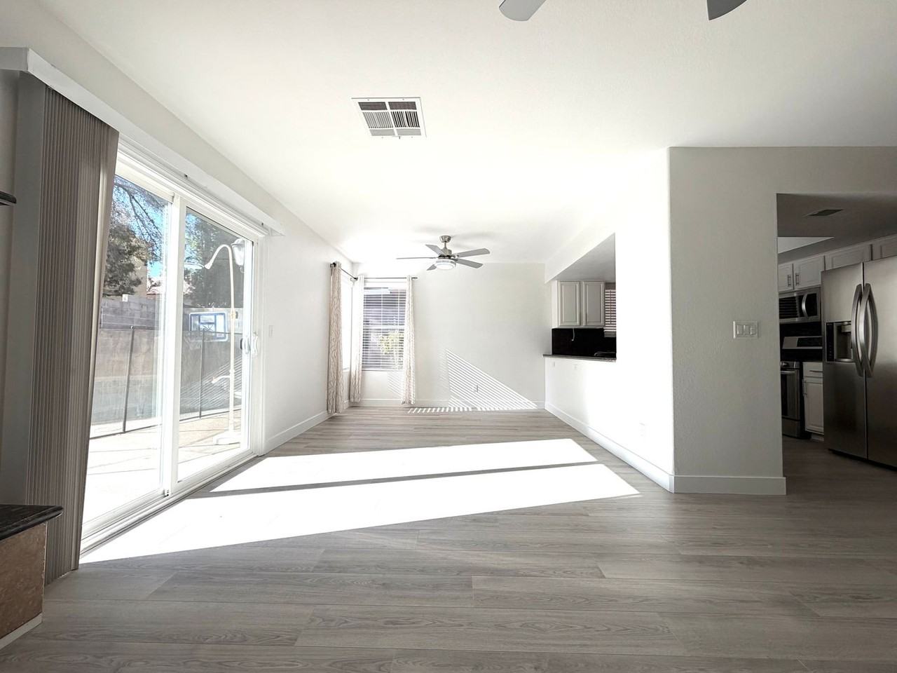 9449 Amber Valley Ln - Photo 3 of 34