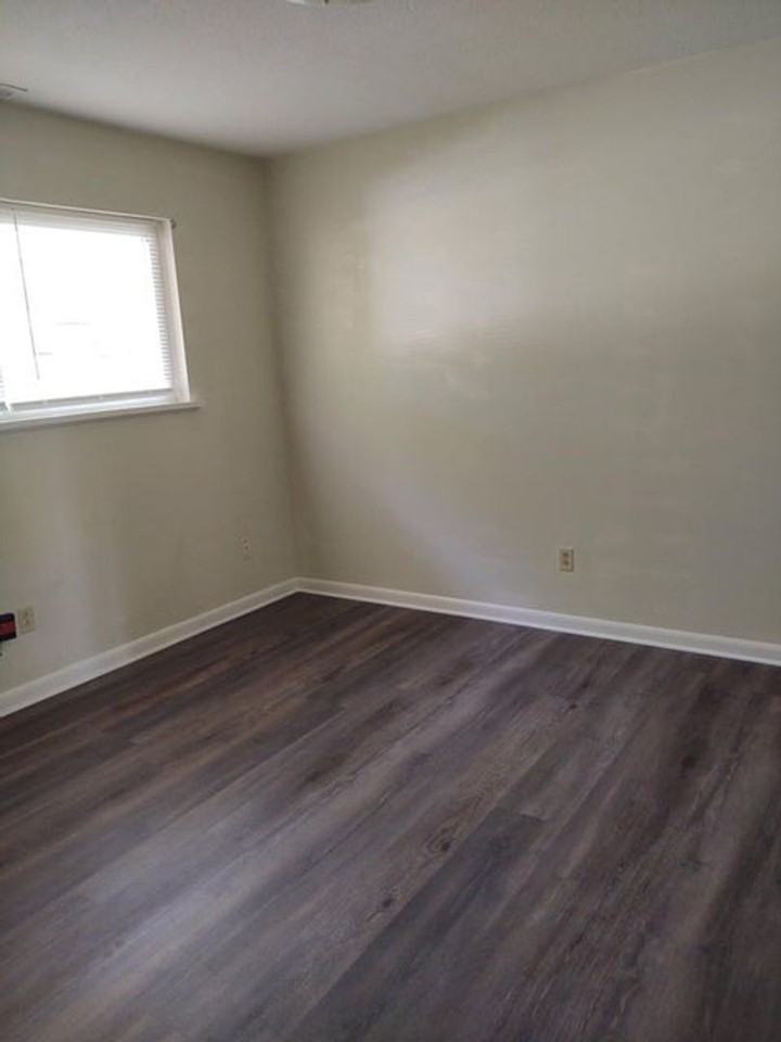 Lighthouse - Photo 4 of 32