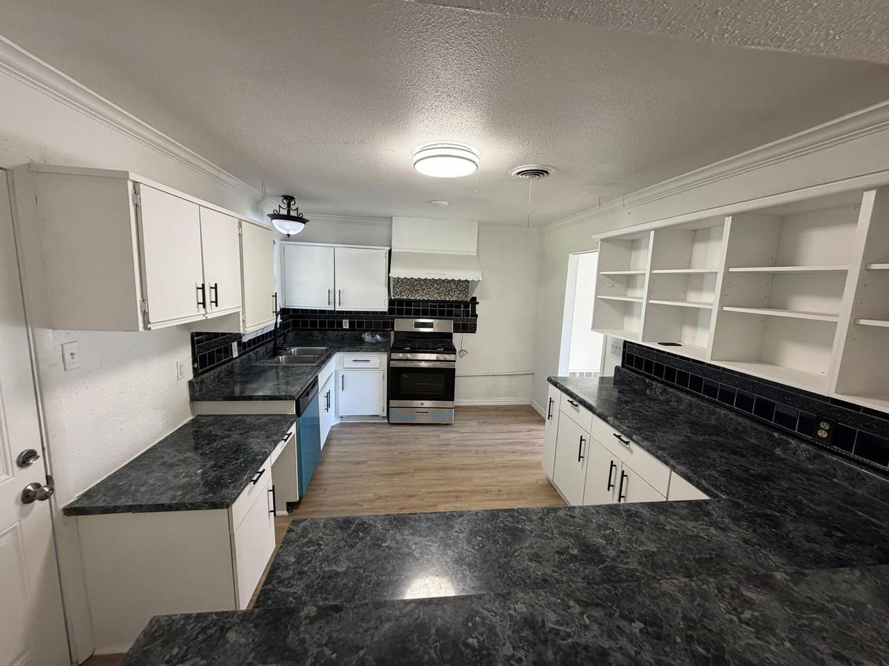 8415 Glen Regal Dr - Photo 6 of 15