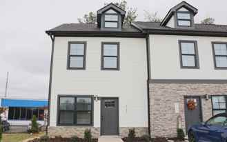 Oasis - Photo 1 of 1