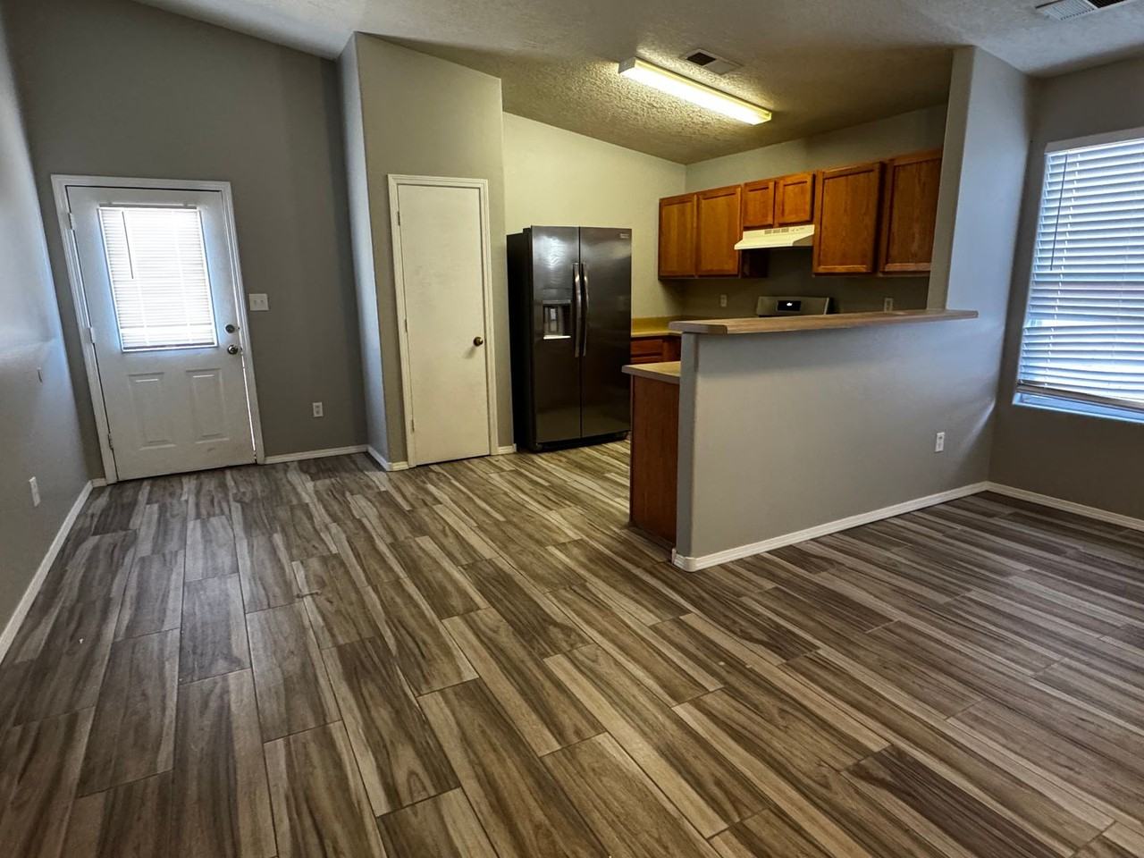 2108 Canter St Sw - Photo 3 of 12