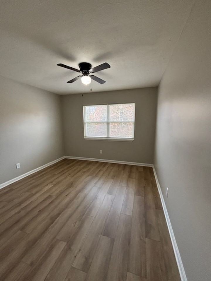 433 Wood Creek Dr. - Photo 6 of 16