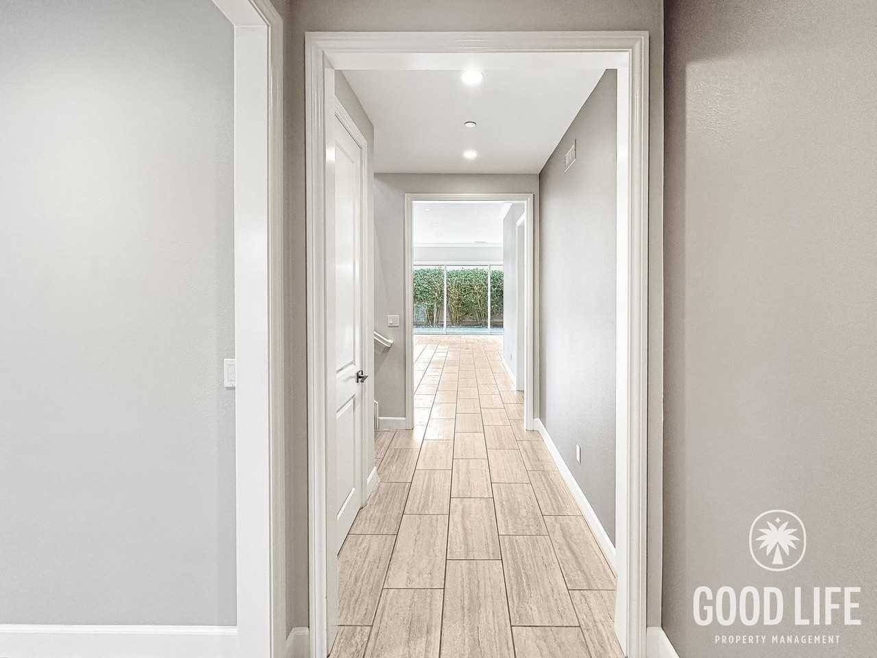 130 Hargrove - Photo 2 of 50