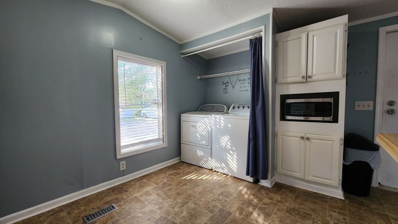 205 El Reposo Pl - Photo 4 of 11