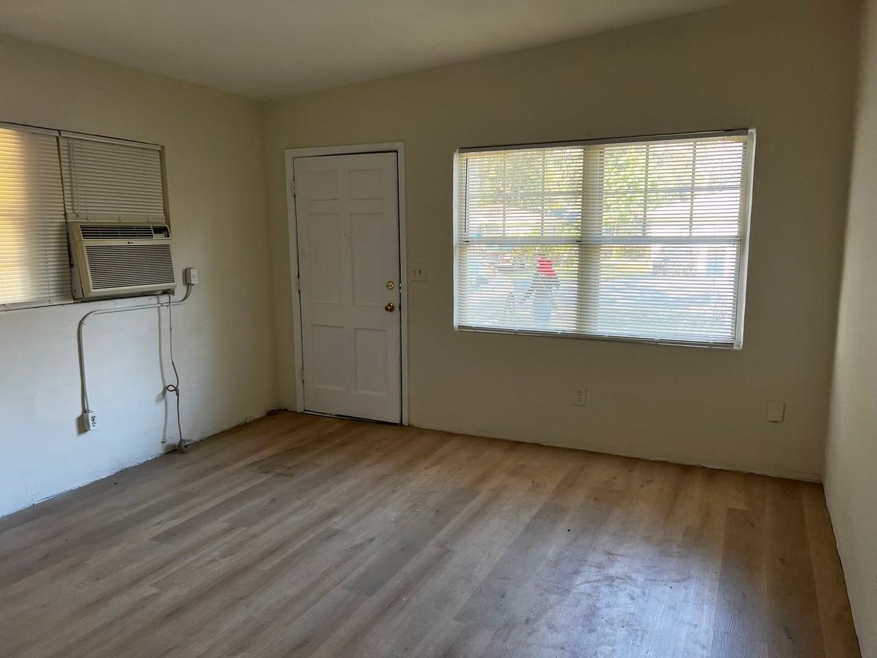 2200 Page Ave - Photo 2 of 12