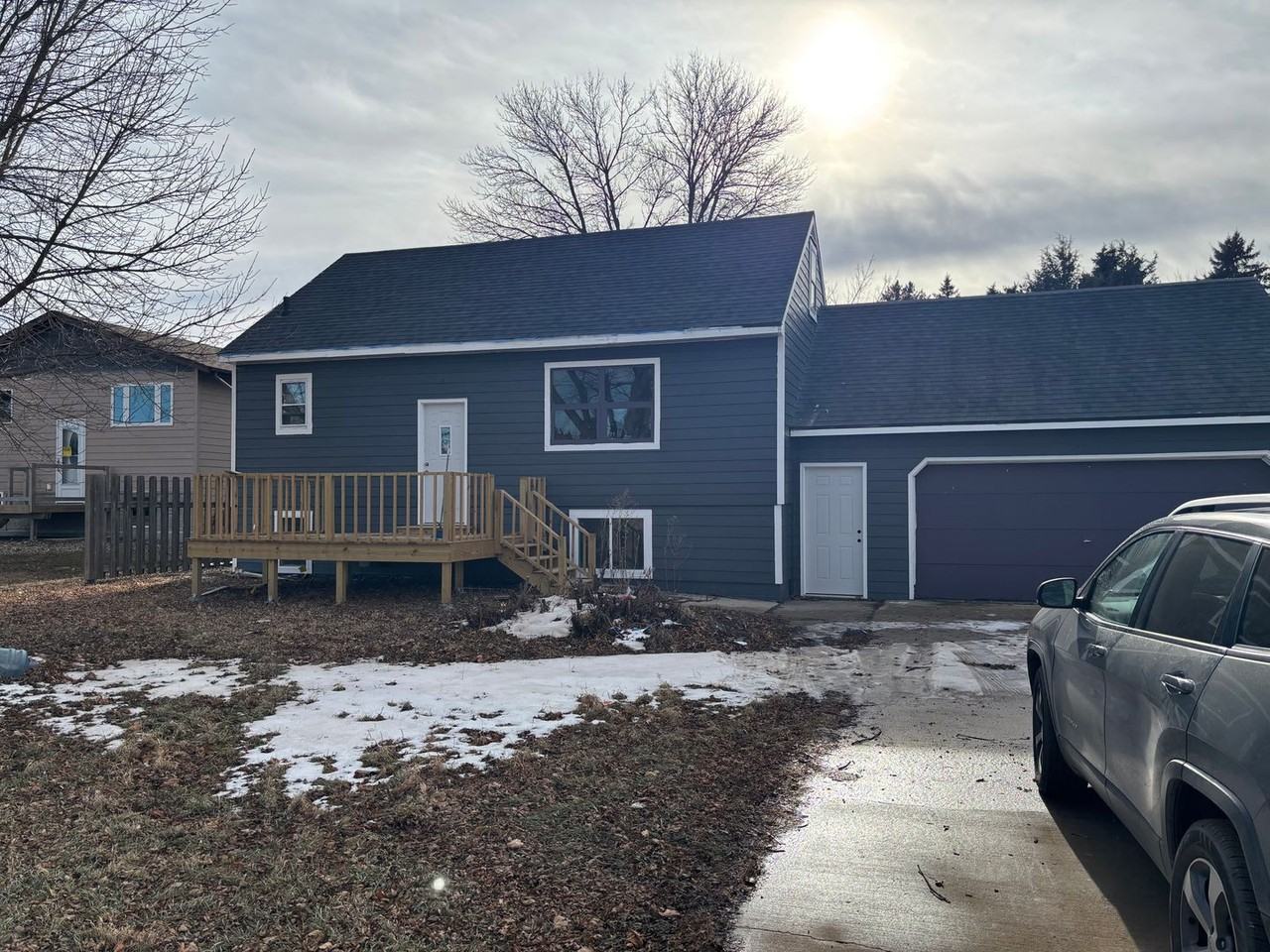 1213 E Carol St - Photo 2 of 5