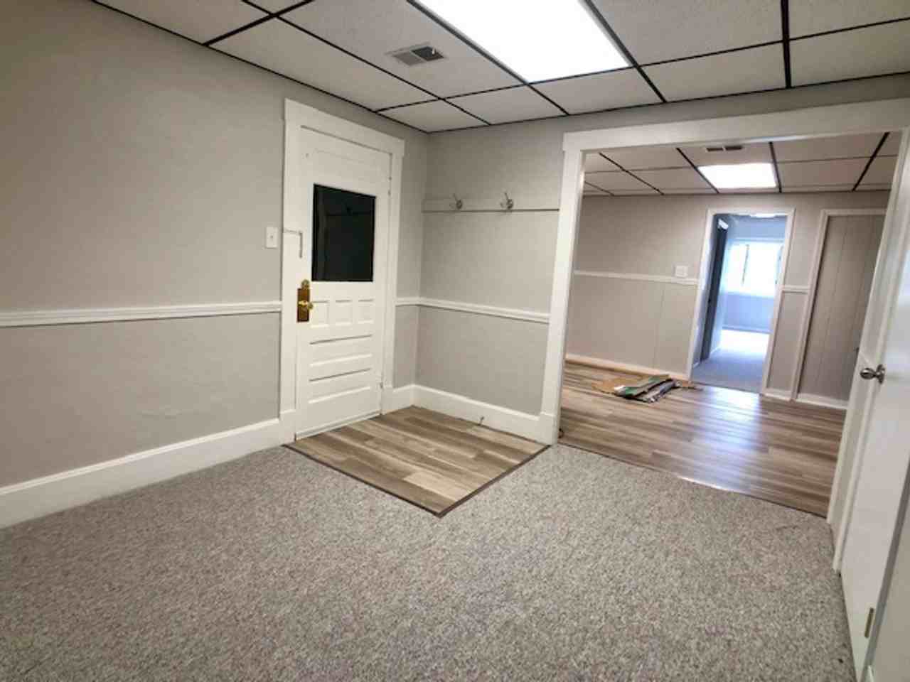 17 17 - 21 W Main Street - Photo 4 of 9