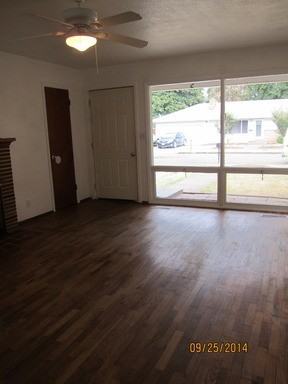 235 Sw Laurel St - Photo 2 of 16