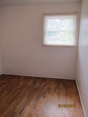 235 Sw Laurel St - Photo 7 of 16