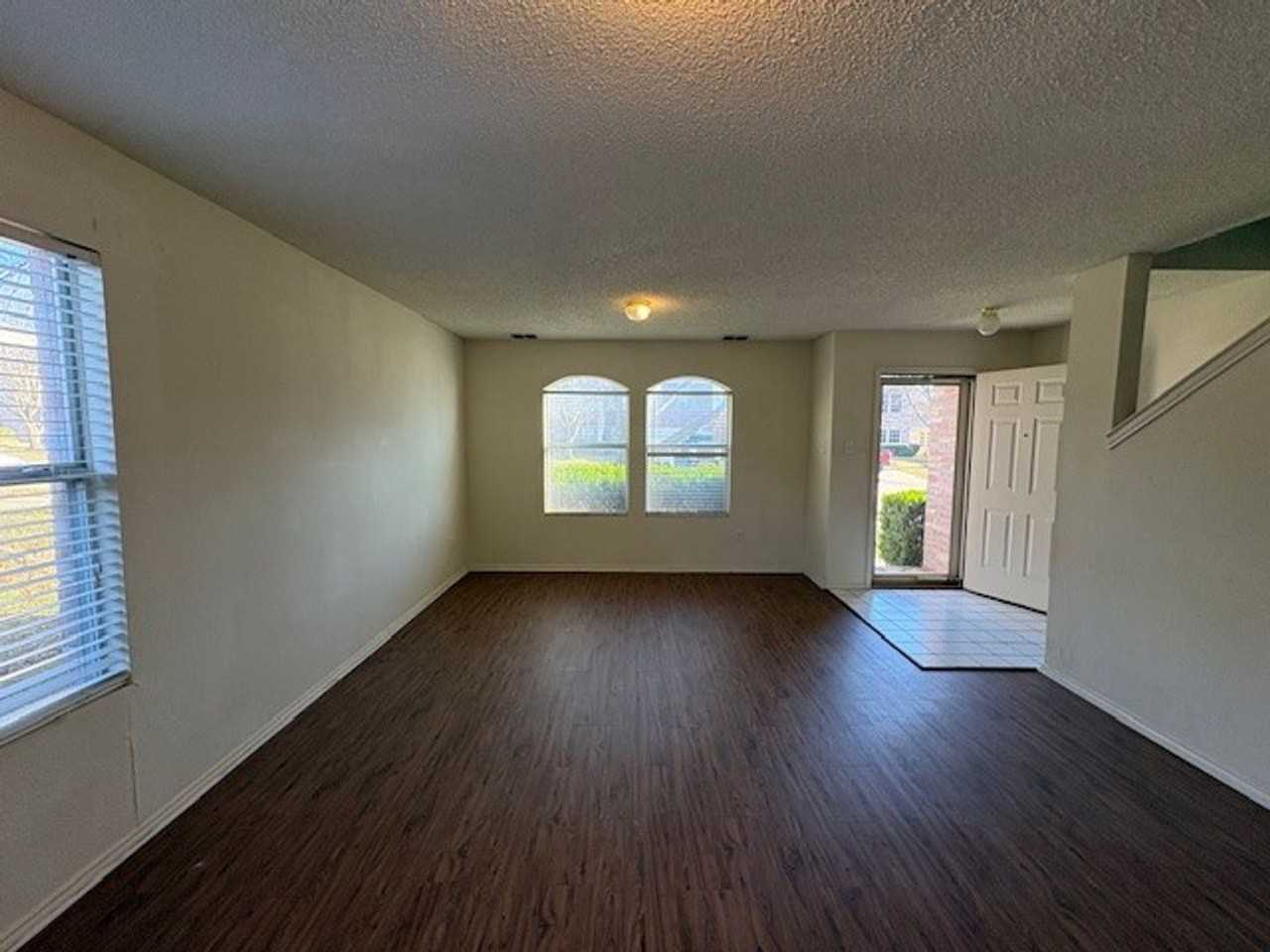 2923 Barberini Dr - Photo 5 of 18