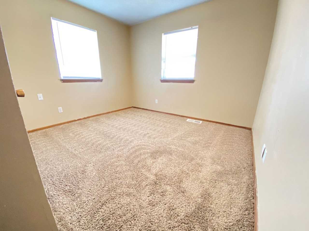 1308 E Cypress Ave - Photo 7 of 7