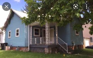 featured image of 407 N Clinton St