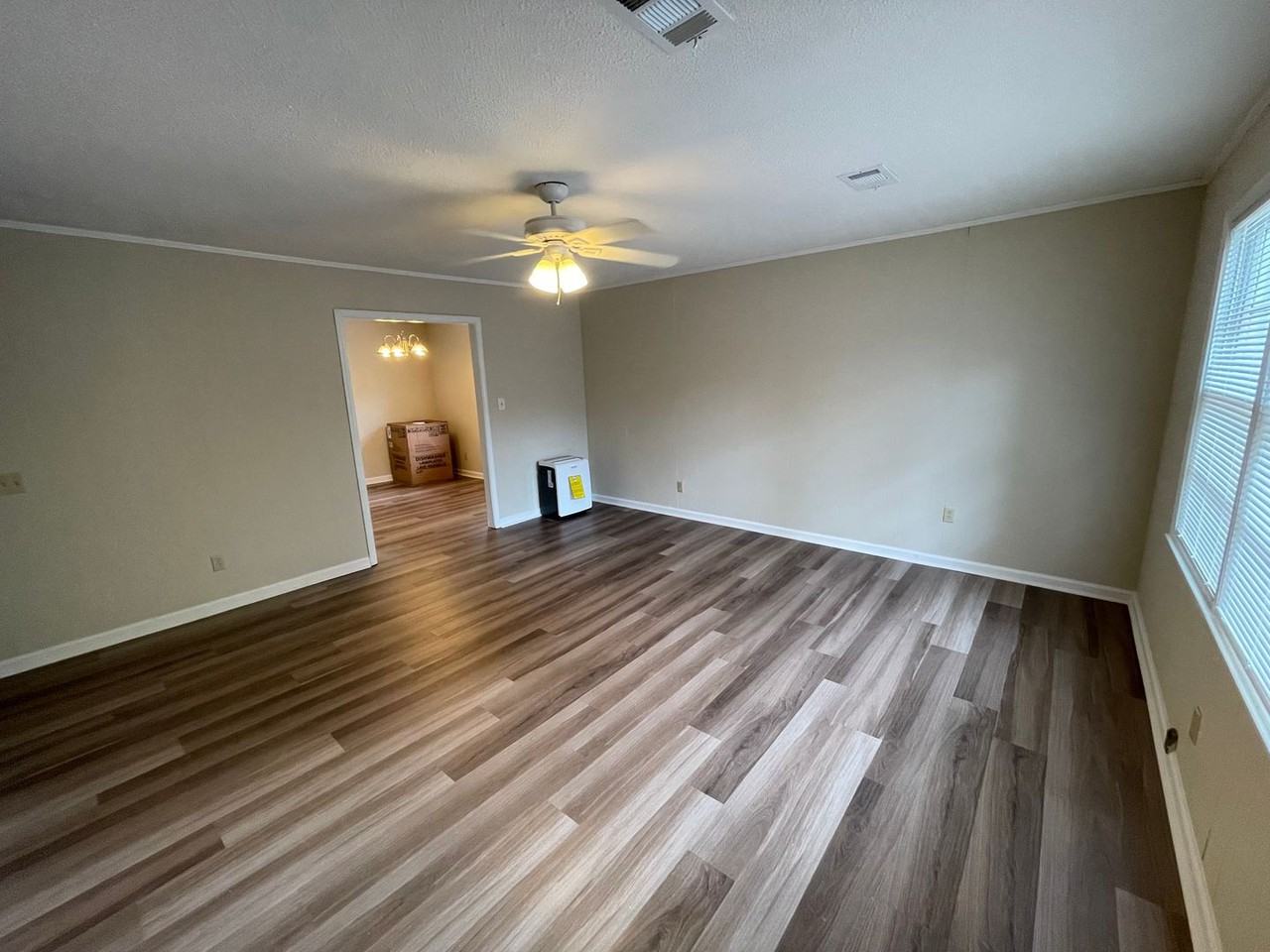 207 Charleston Ave - Photo 7 of 12