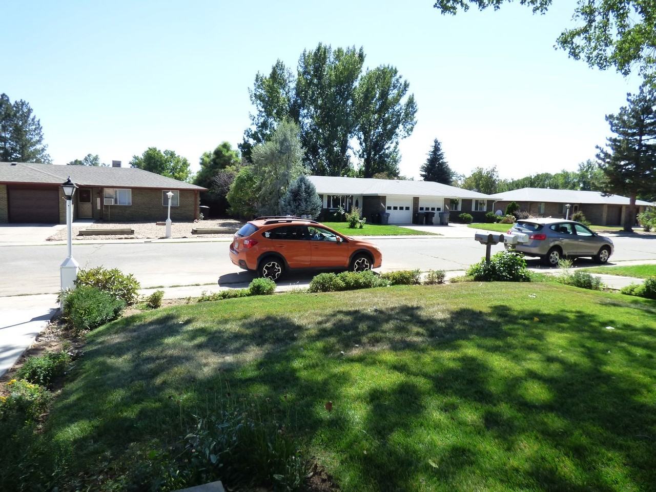 920 Kelly Pl - Photo 2 of 15