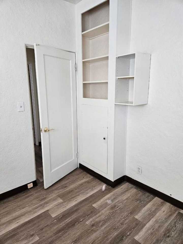 506 22nd St - Photo 4 of 21