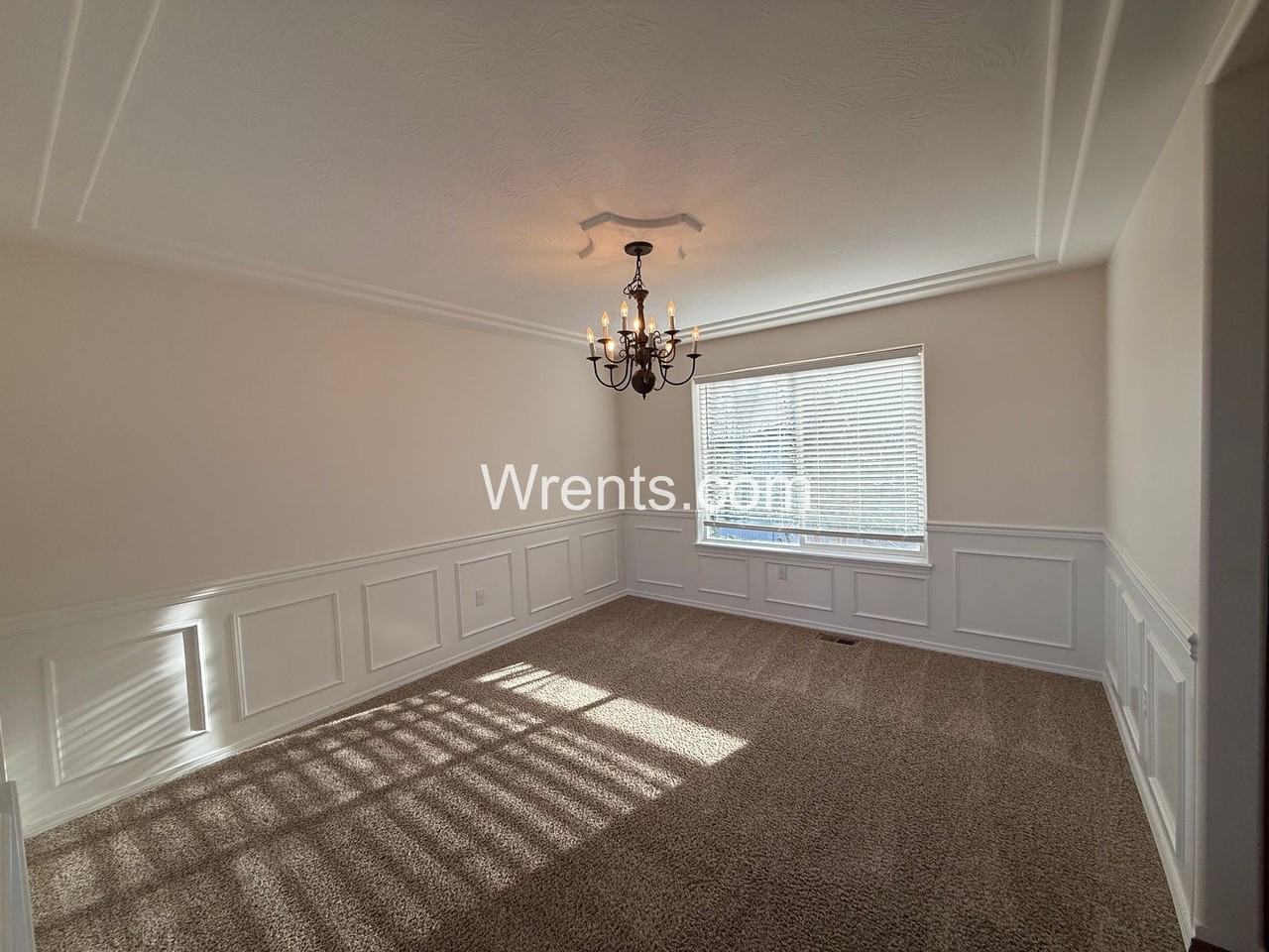 2311 W Carolina Ct - Photo 6 of 36