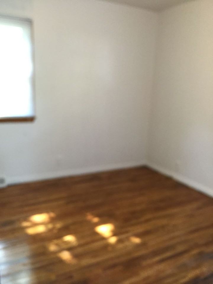 610 Anthony St - Photo 6 of 9