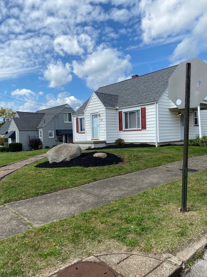 422 Churchill Rd - Photo 2 of 15