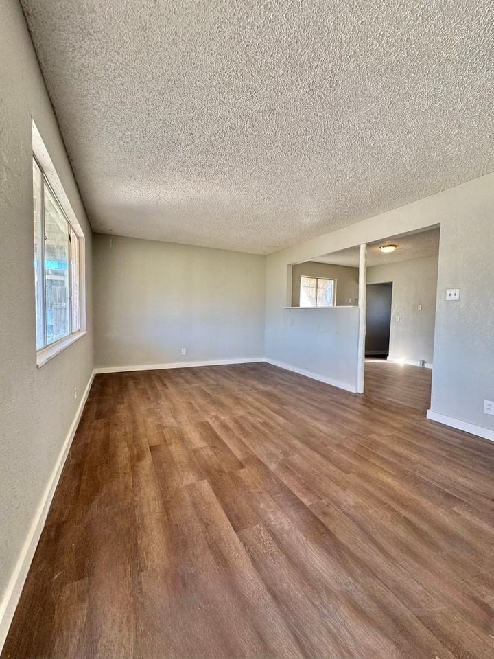 64 E 32nd St - Photo 4 of 10