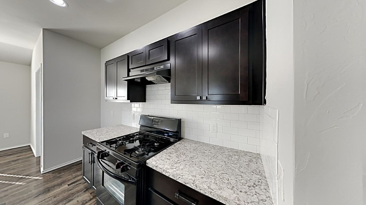 9800 Jack Rabbit Rd - Photo 7 of 18