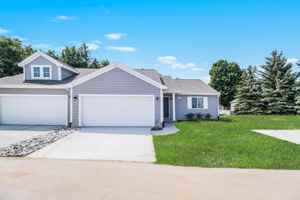 featured image of 1020 W Villas Dr