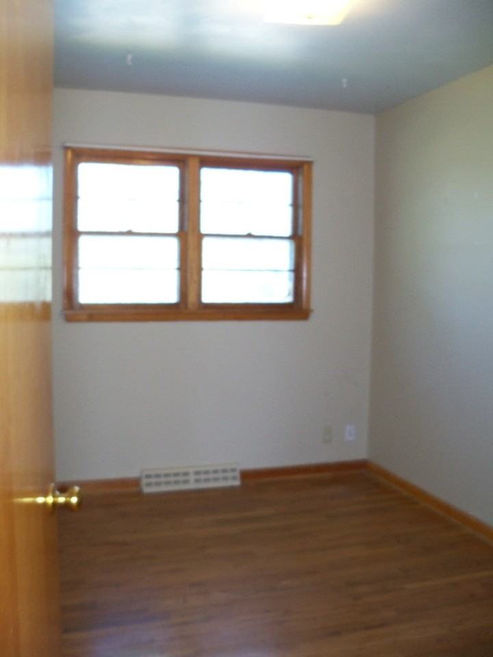 2117 Cruz Dr - Photo 6 of 10