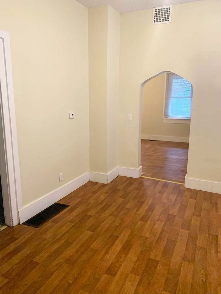 921 N 10th St - Photo 6 of 12