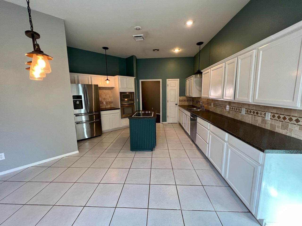 1001 Bluestem Rd - Photo 4 of 13