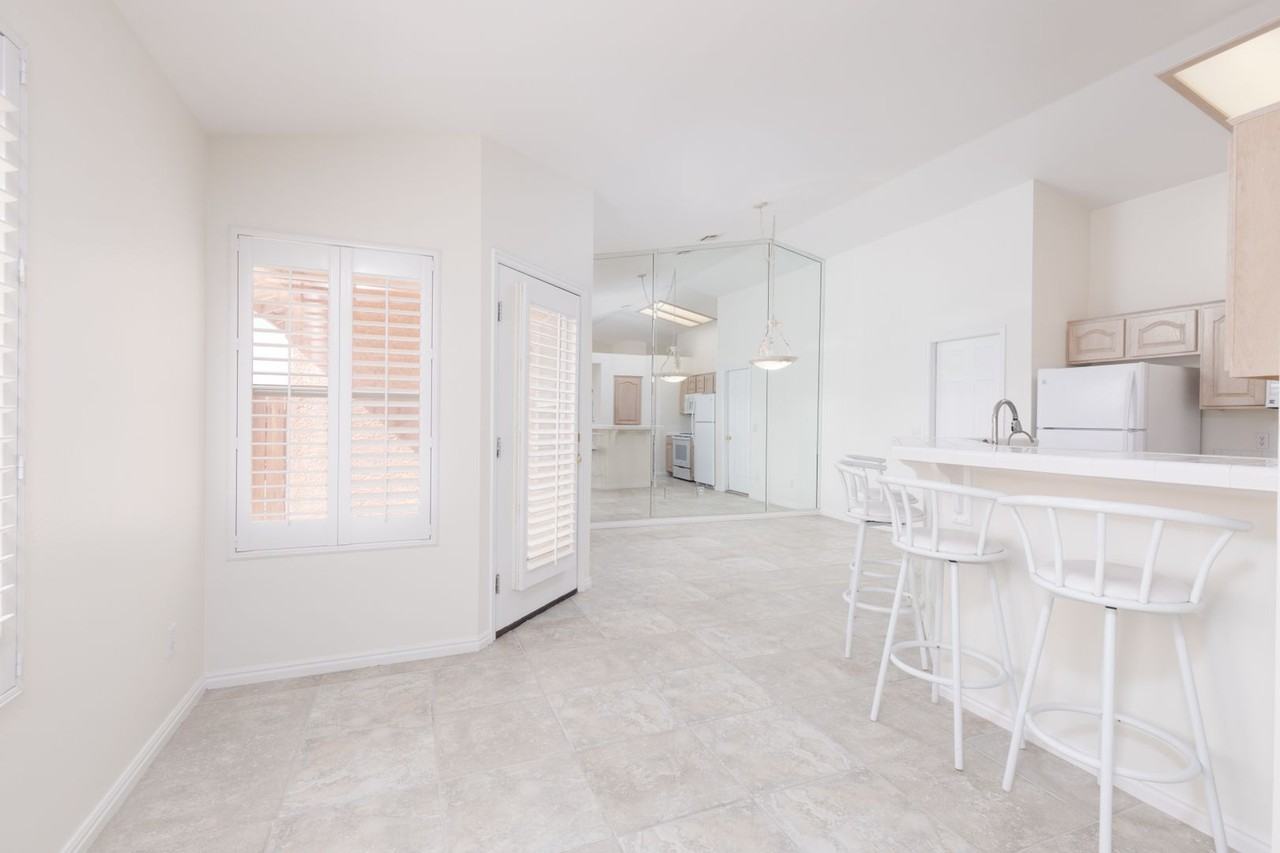 584 Duchess Ln - Photo 7 of 17