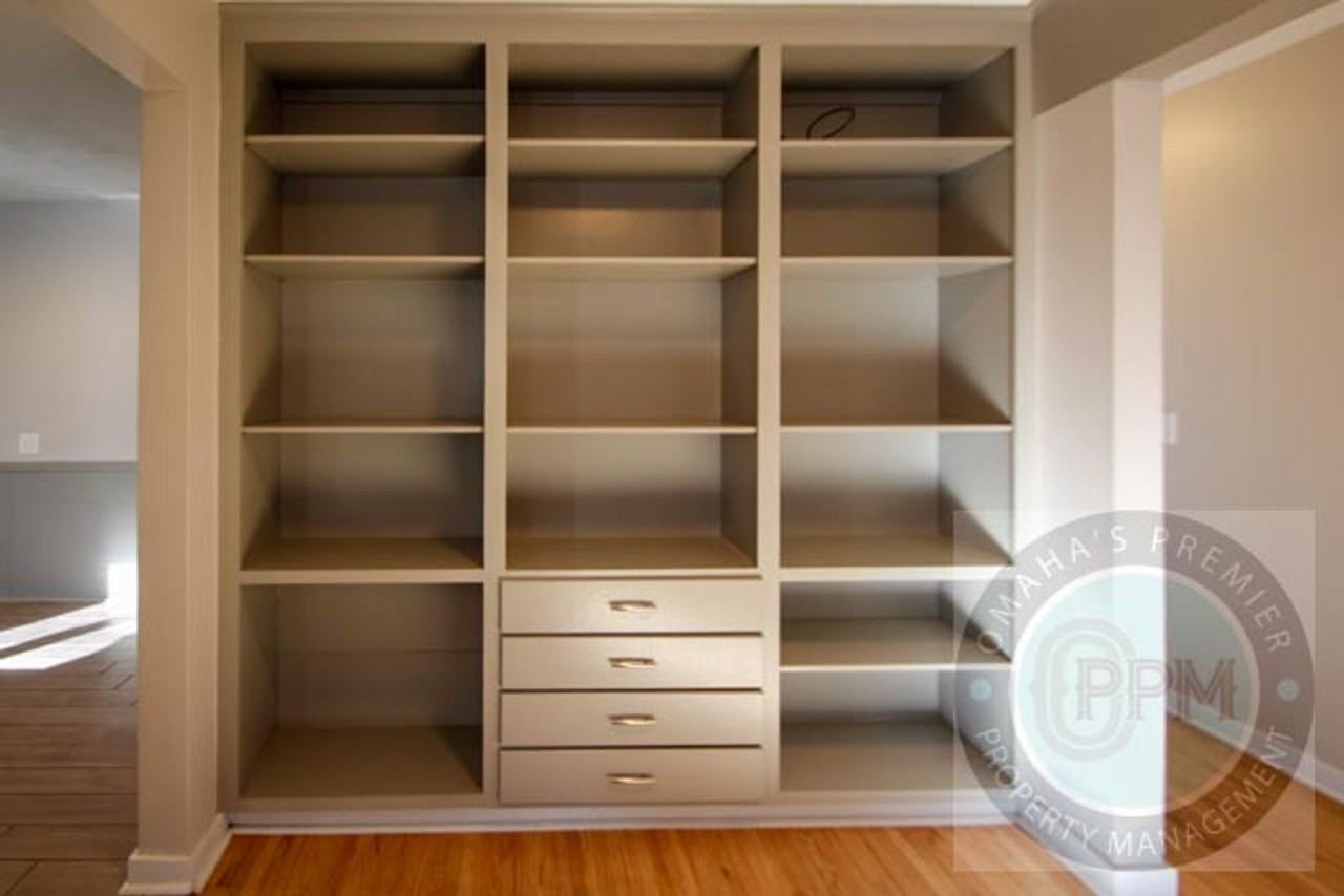 8125 Barbara St - Photo 6 of 43