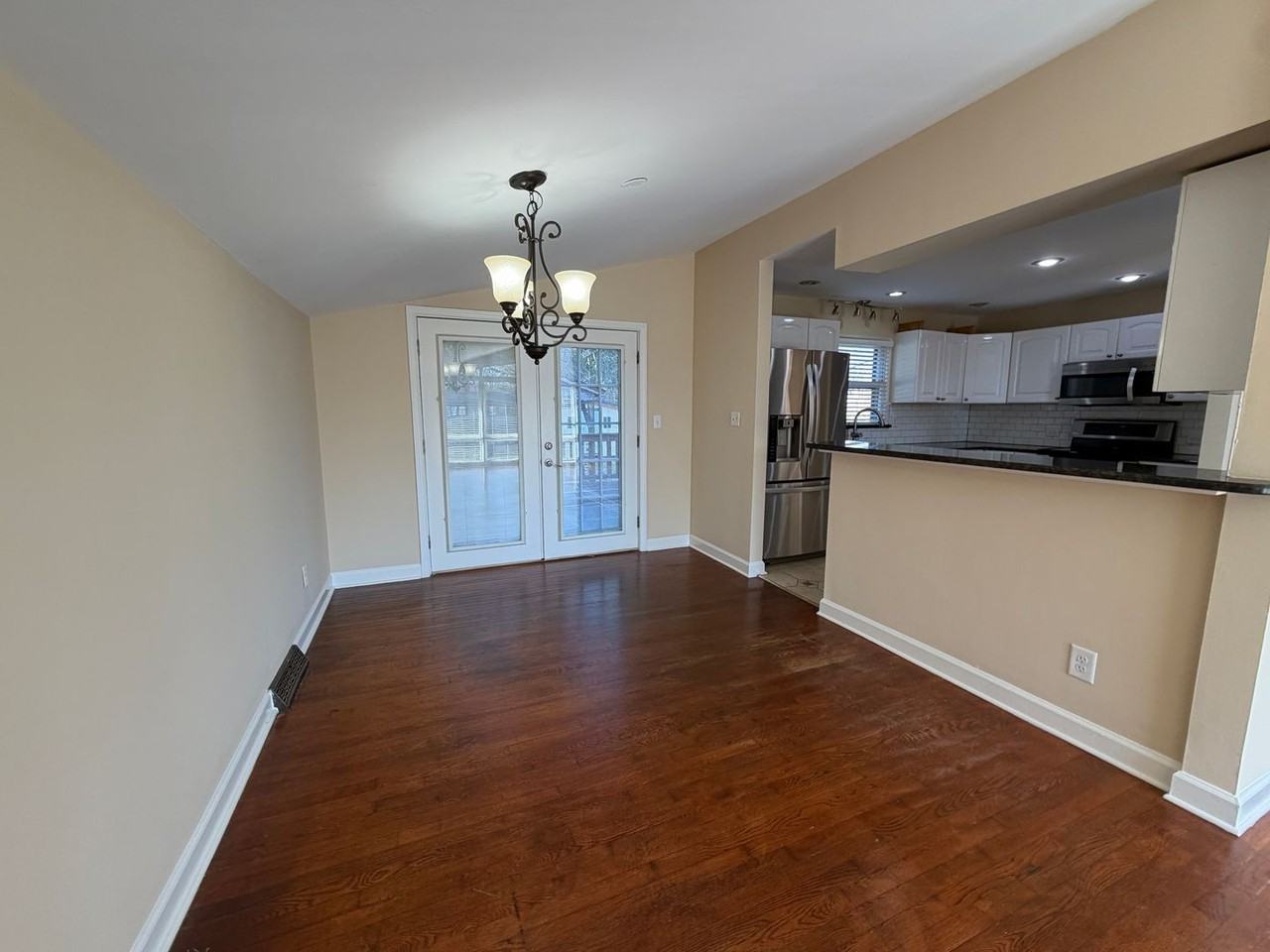 3547 Driftwood Dr - Photo 7 of 26