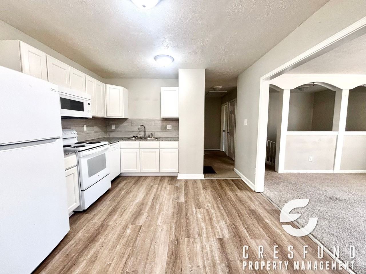 5462 Lindale Ct - Photo 3 of 18