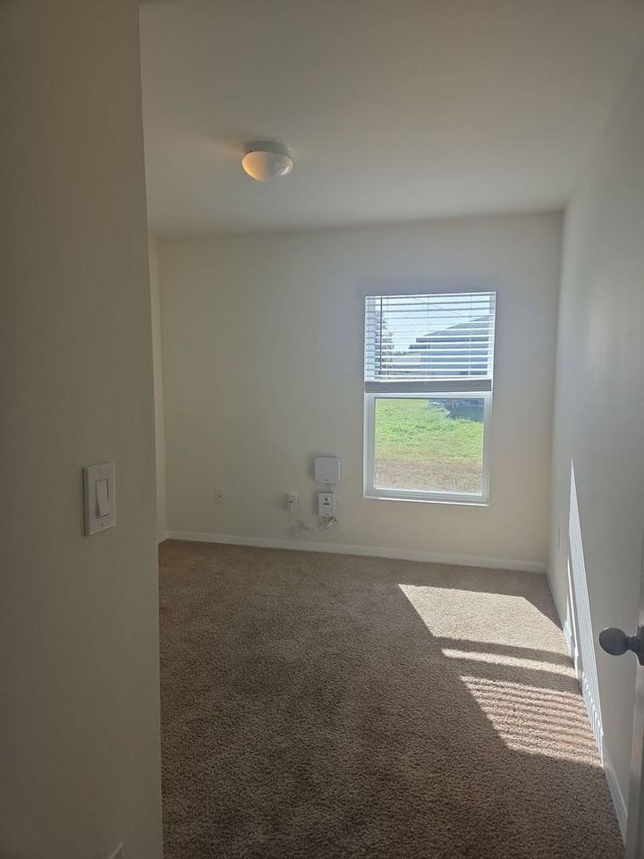 3515 Ne 12th Pl - Photo 7 of 16