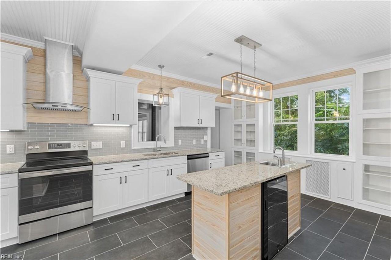 8575 Chesapeake Blvd - Photo 7 of 32