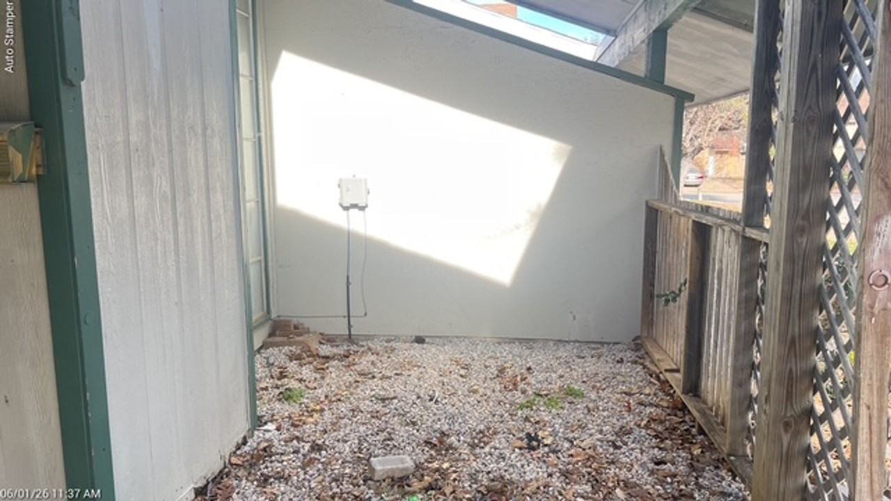 2607 San Sabastian Cir - Photo 3 of 36