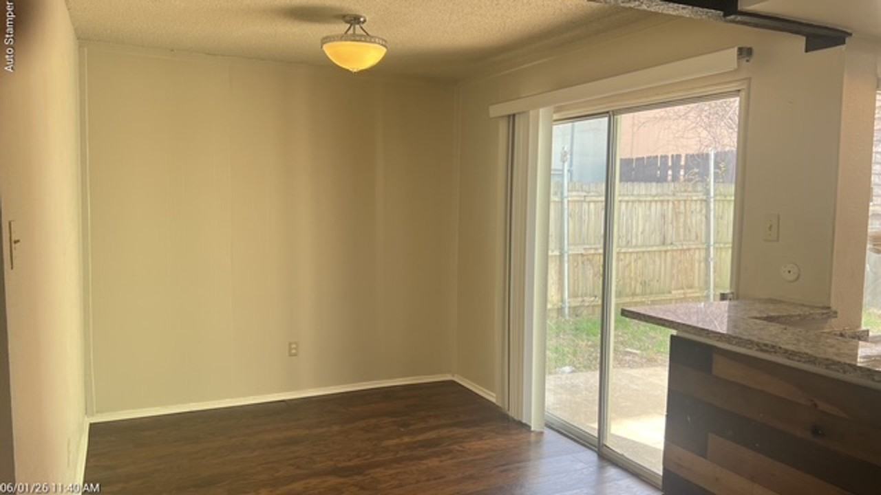 2607 San Sabastian Cir - Photo 6 of 36