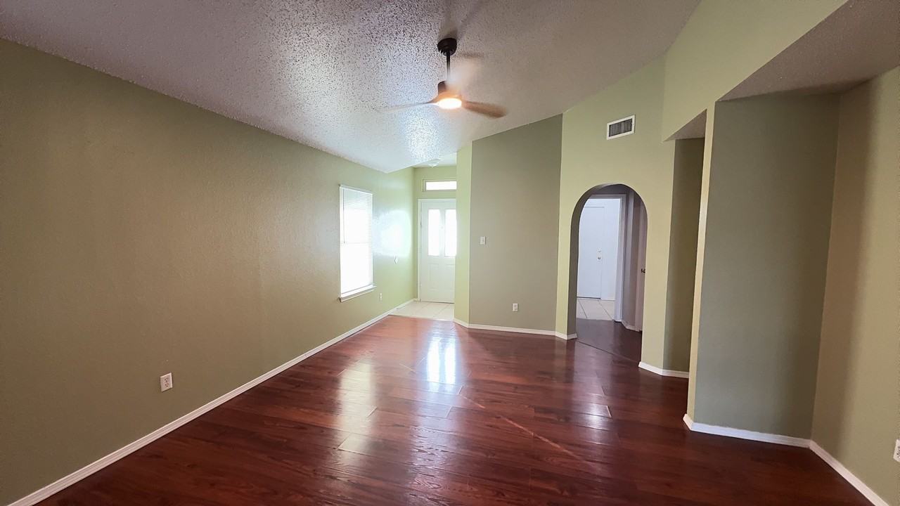 2315 Schwald Rd - Photo 5 of 24