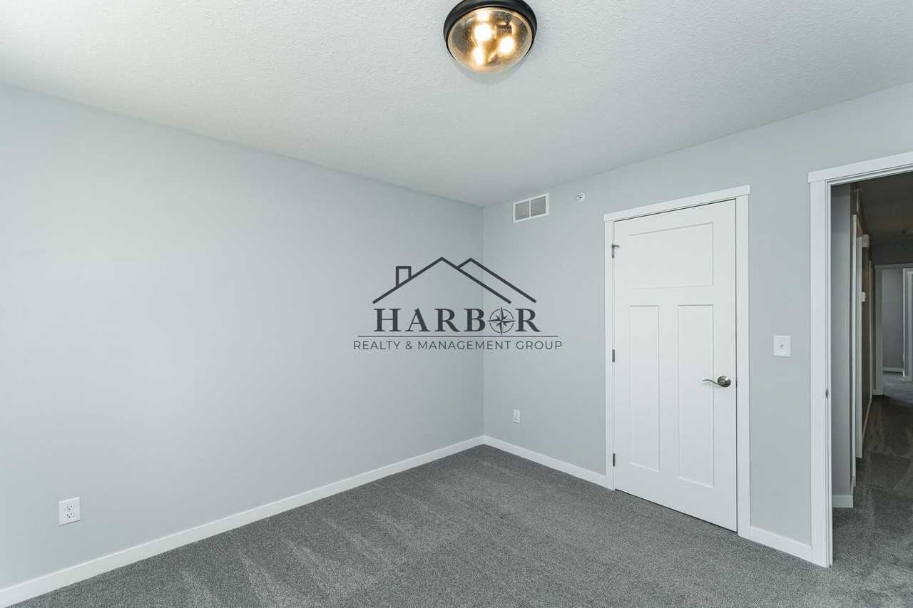 1503 4th Avenue Ln Ne - Photo 7 of 19