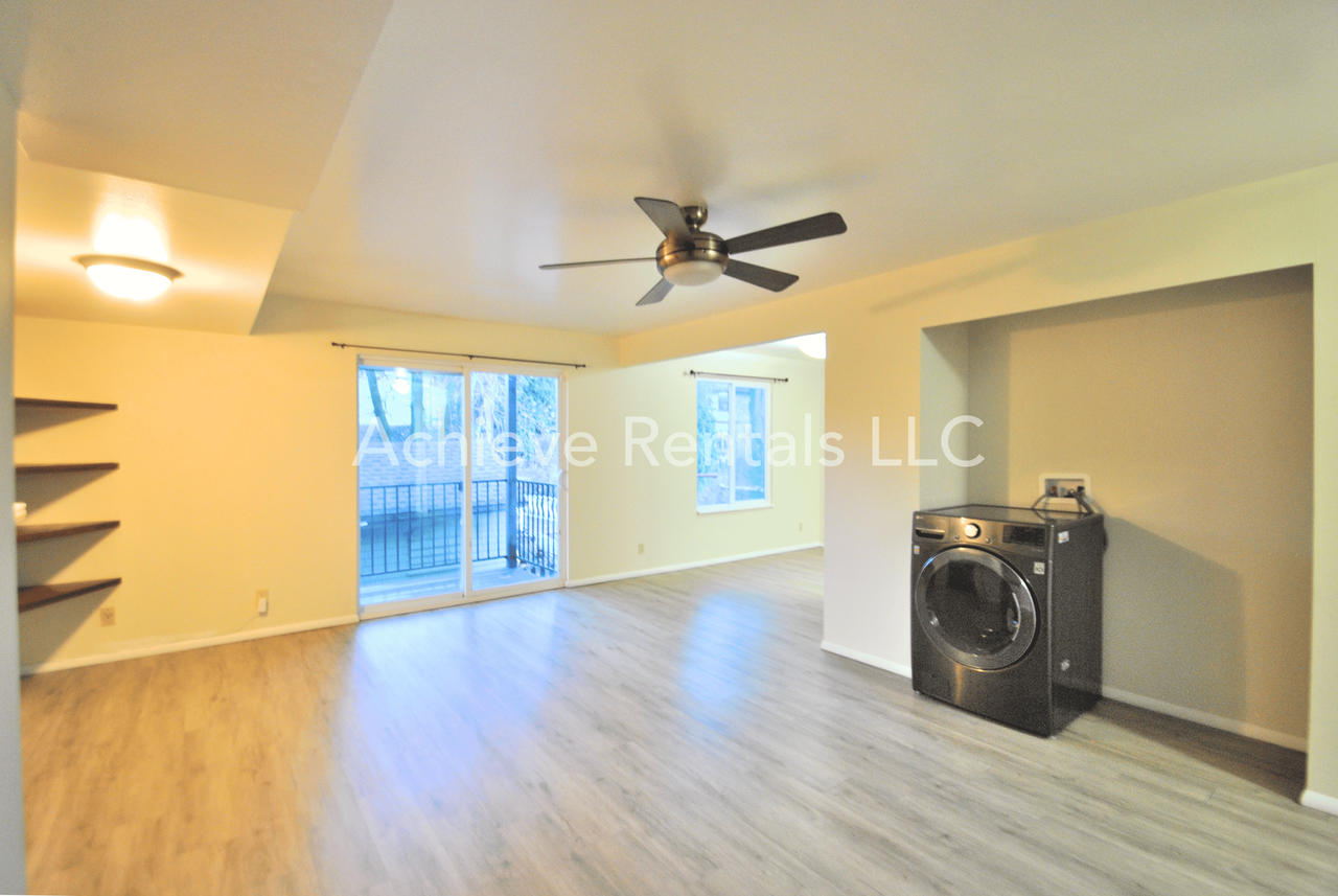 167 E 100 N - Photo 2 of 12