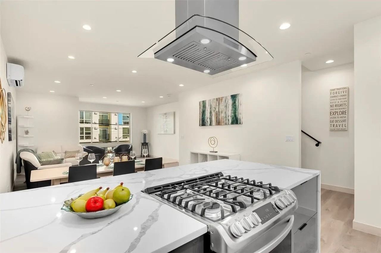 7029 15th Ave Nw - Photo 6 of 19