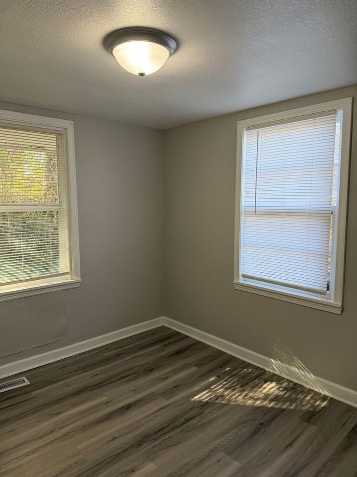 132 Heather Ln Nw - Photo 6 of 10