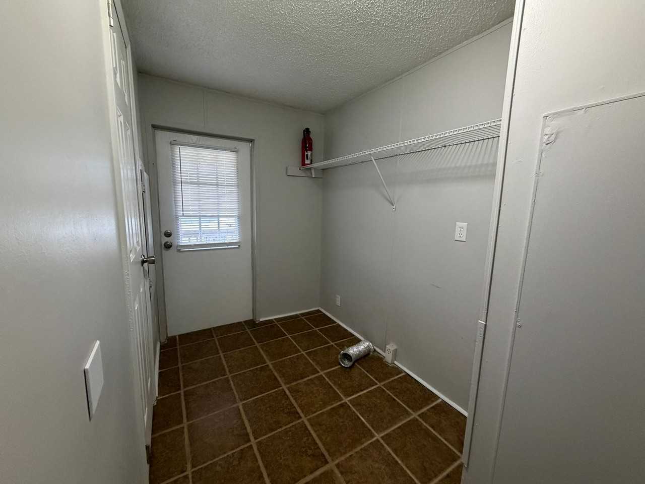 6437 Spring Place Rd Se - Photo 4 of 10