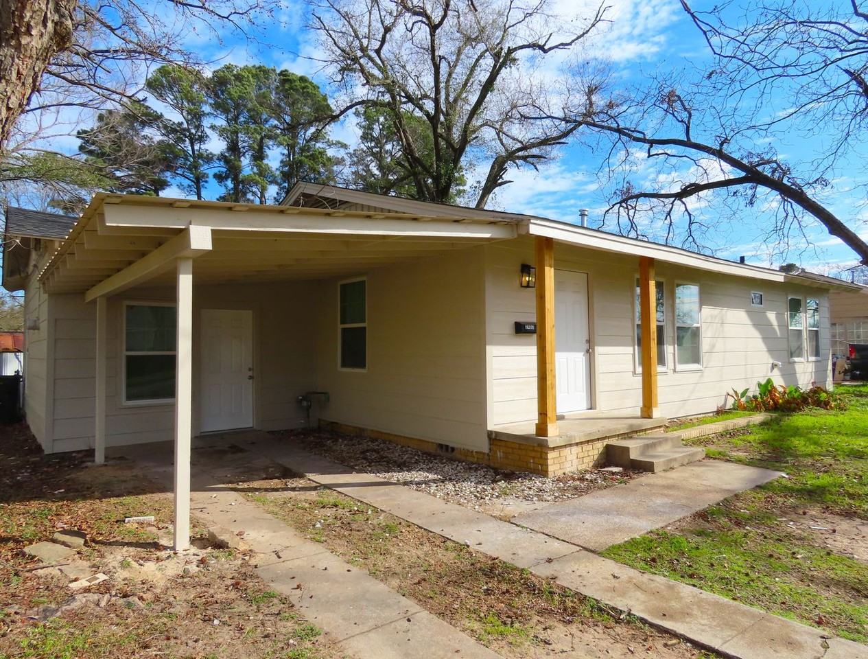 2403 W Sherwood St - Photo 3 of 23