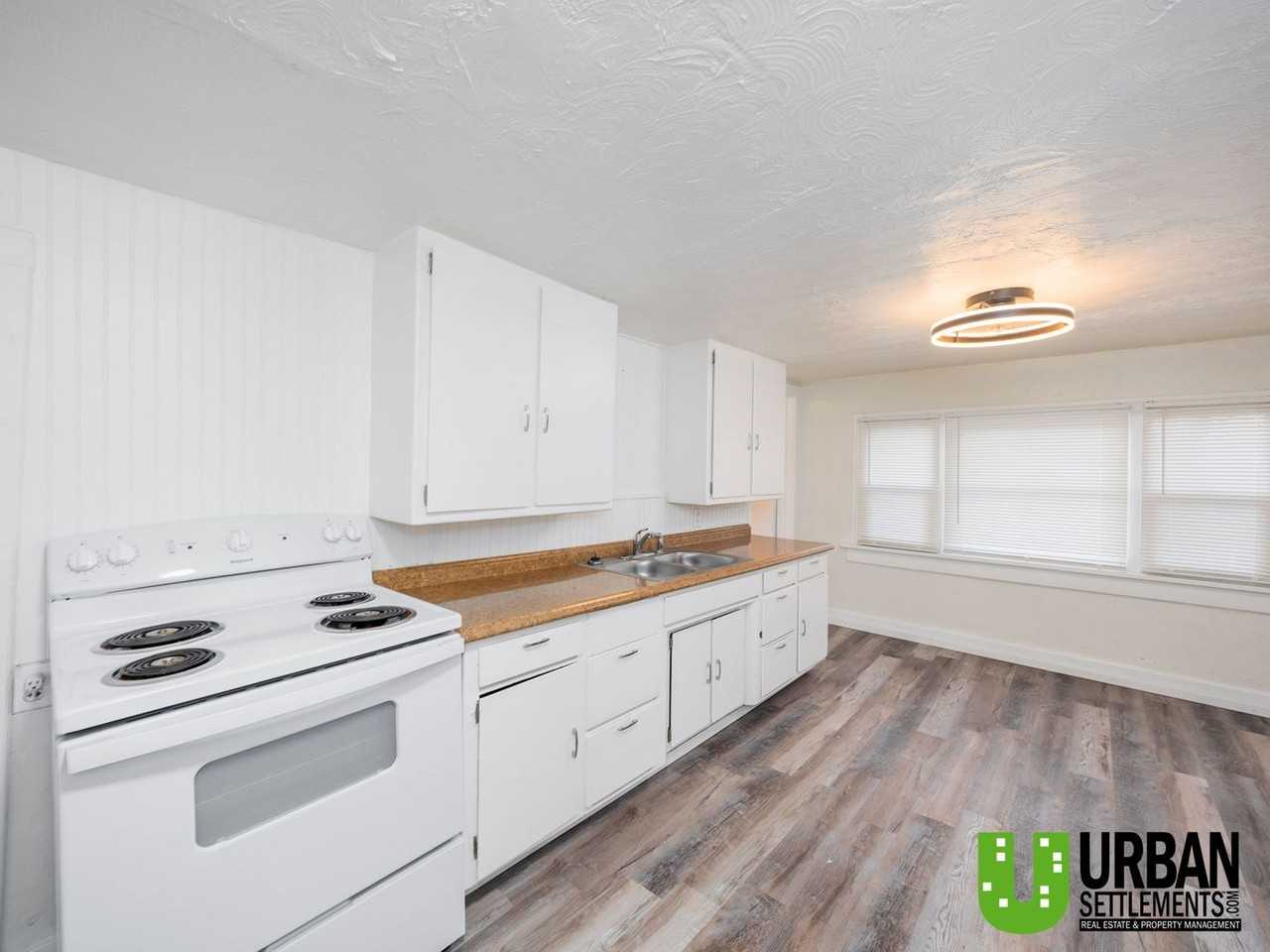 370 E 8th Ave - Photo 5 of 19