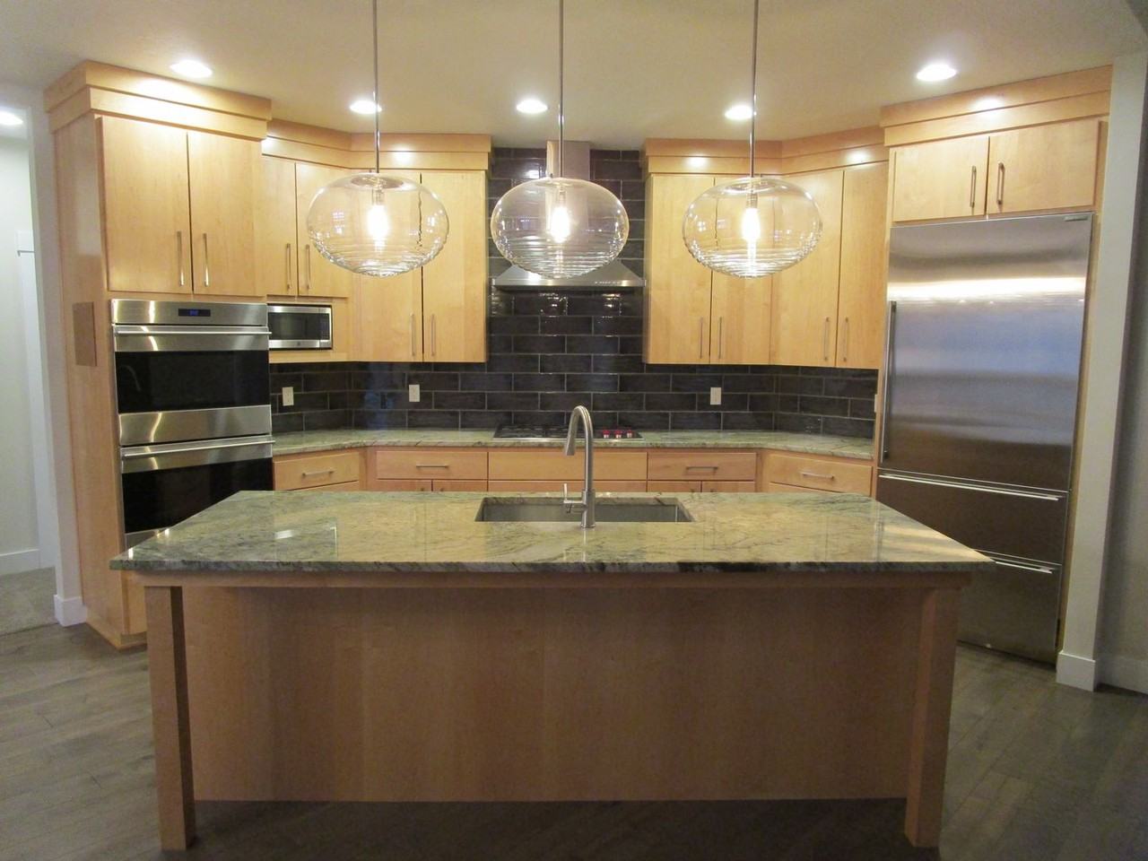 356 Se Sumner Dr - Photo 7 of 22