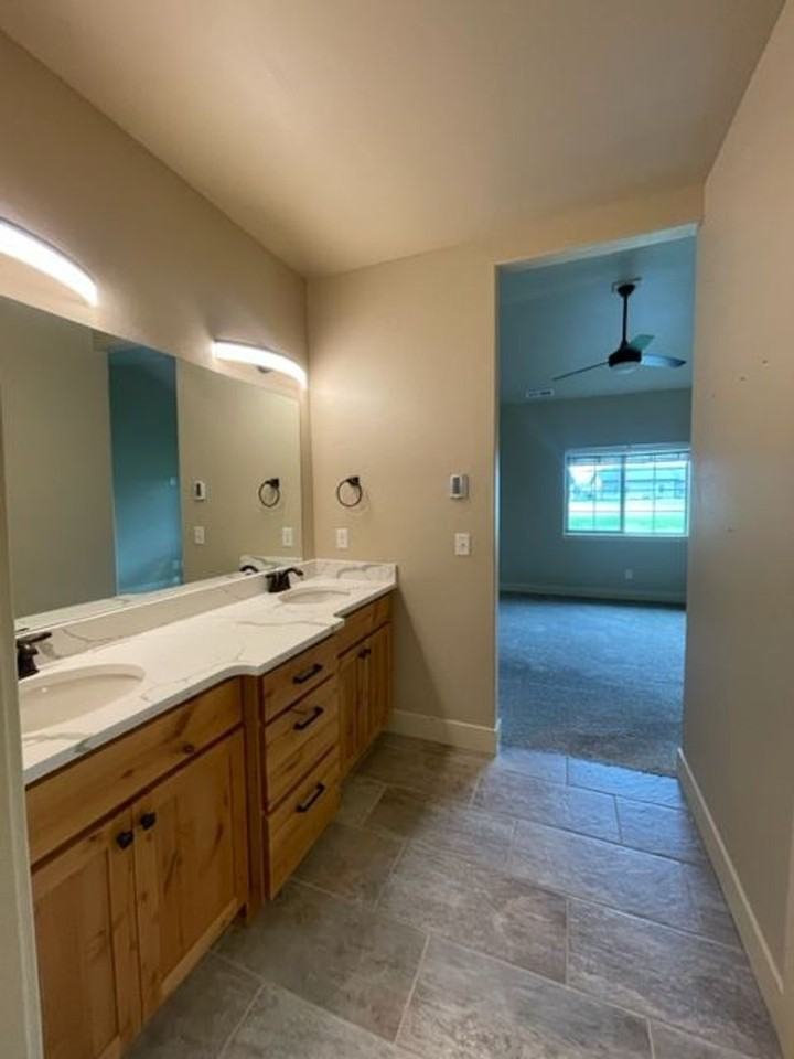 292 W Nicklaus Ave - Photo 7 of 19